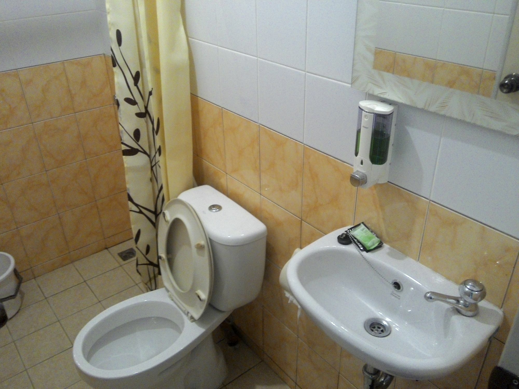ג'קרטה Kantos Guest House מראה חיצוני תמונה